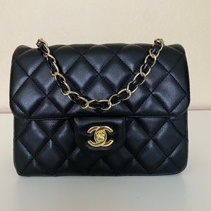 Chanel mini classic flap